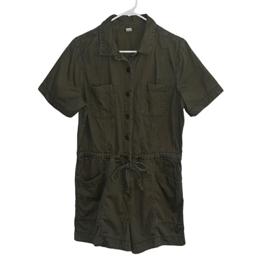 Old Navy Women’s M Army Olive Green Shorts Romper * Super cute *